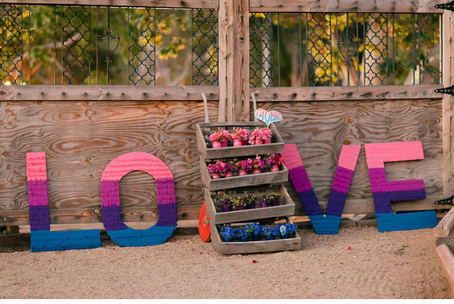 ombre love sign